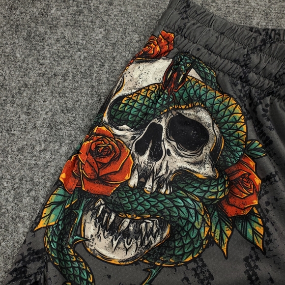 YoungLA Mesh Gym Shorts Mens Medium Skull Rose Snake Spellout Graphic Athletic - Picture 5 of 9